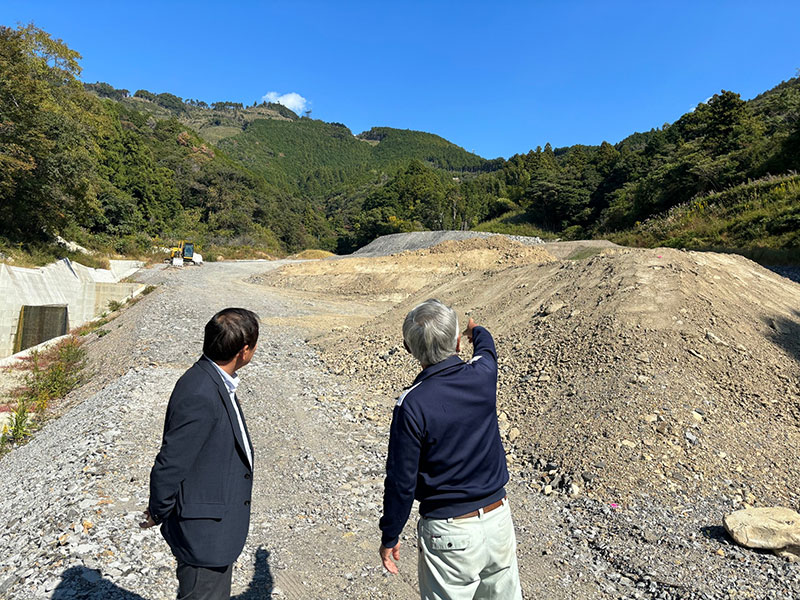 現場視察